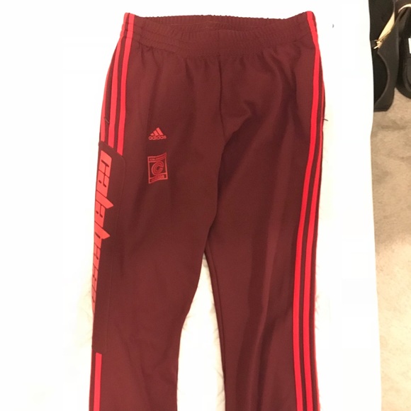Adidas Yeezy Calabasas Track Pants triple Black size MEDIUM CV8357 | eBay Adidas Yeezy Calabasas Track Pants triple Black size MEDIUM CV8357 | eBay